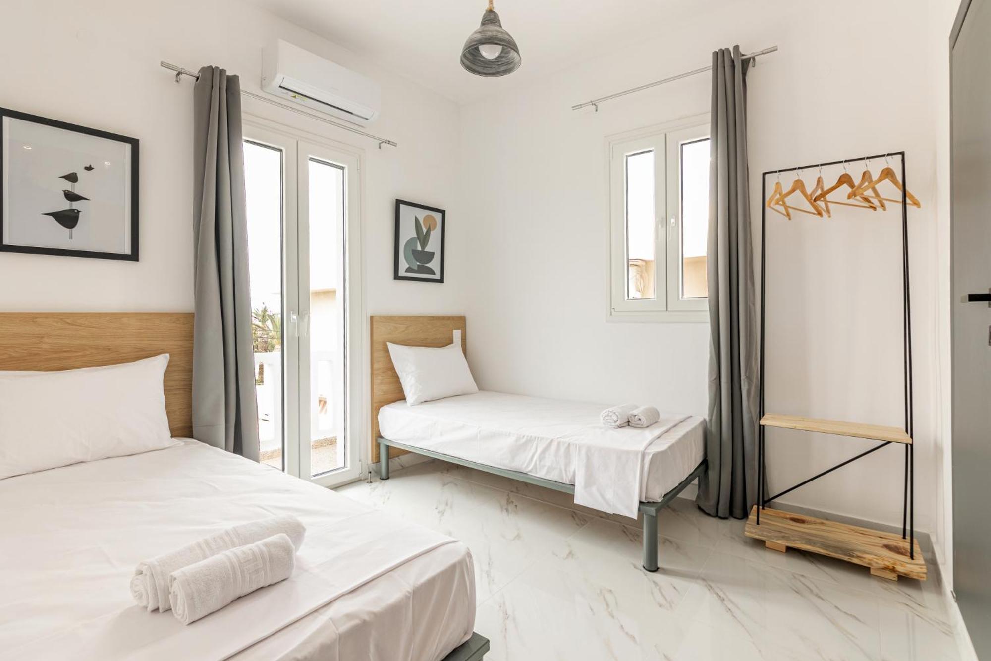 Fysalida's Coastal Gem 3 - Steps Away From The Sea Amoudara (Heraklion)